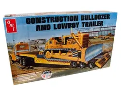 Amt 1/25 Lowboy Trailer & Bulldozer Combo 1