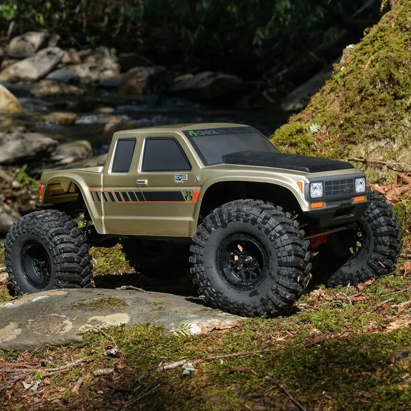 Axial Scx10 Iii Coyote 1/10 Rtr 4Wd Electric Rock Crawler (Gold) W/2.4Ghz Radio, Battery & Charger 1