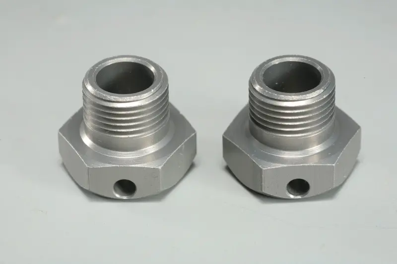 Mugen Seiki 2Mm Wide Offset Wheel Hubs 1