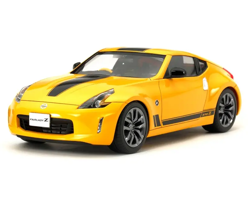 Tamiya Nissan 370Z Heritage Edition 1/24 Model Kit 1