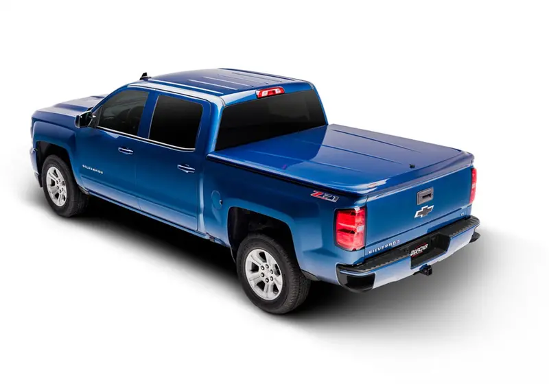 Undercover Lux Hard Tonneau Cover – Star White Tricoat For 2021–2022 F-150 Crew Cab 1